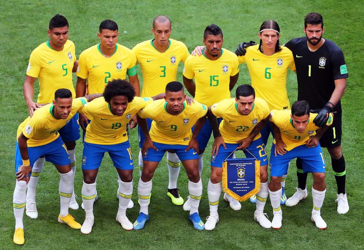 巴西世界杯历史回顾：荣誉与失利并存