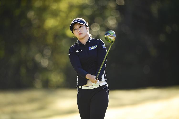 张斯洋参加别克LPGA锦标赛，坚持学业与职业双修